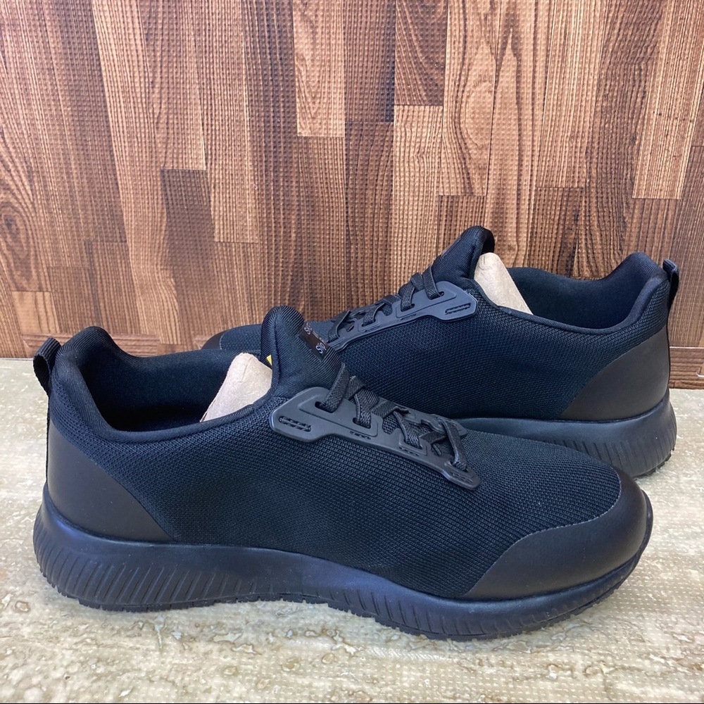 Skechers Women's Squad Sr Food Service Shoe Size 8 Gem